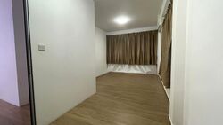 Sims Avenue East (D14), Terrace #555302201